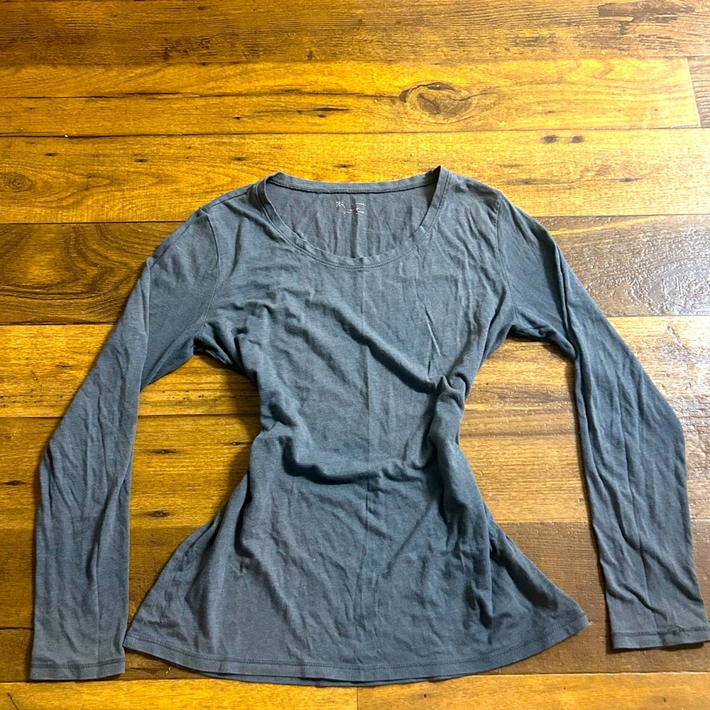 Grey long sleeve, great staple item